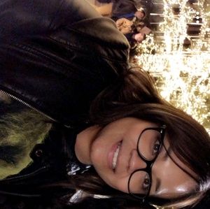 Meet your Posher, Lourdes